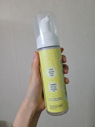 에프에이치아이코리아 노쿠아 물없이 감는 올인원 드라이 노워시 샴푸 폼클렌저 200ml — 5점을 준 리뷰어가 2021년 4월 올린 사용 사진