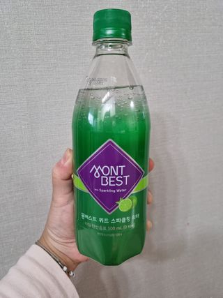 몽베스트 Montbest with Sparkling water Lime20병 — 3점을 준 리뷰어가 2021년 10월 올린 사용 사진