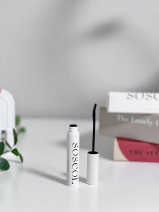 더소설 소설 블랙아이래쉬 세럼 10g(SOSEOL BLACK EYELASH SERUM 10g) — 4점을 준 리뷰어가 2023년 12월 올린 사용 사진