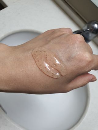 벨먼 내추럴스파 수분광채 스크럽 바디워시 600ml 5종 — 5점을 준 리뷰어가 2022년 5월 올린 사용 사진