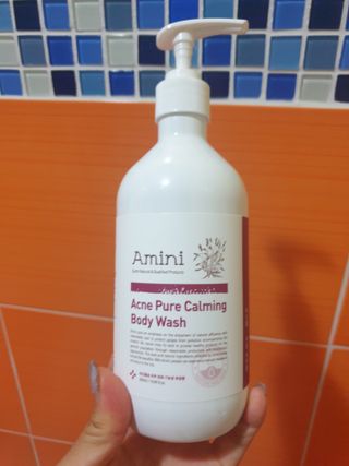 아미니 아크네 퓨어카밍 바디워시 500ml — 5점을 준 리뷰어가 2021년 6월 올린 사용 사진