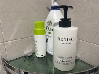 레츄얼 더 센트 바디워시 시크릿 파라다이스(500ml) — 5점을 준 리뷰어가 2022년 7월 올린 사용 사진