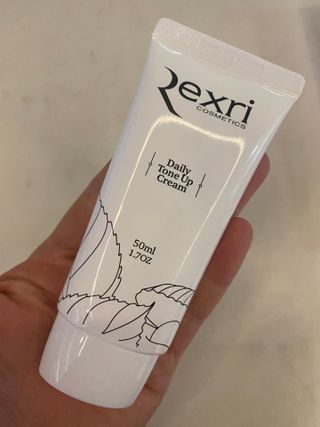 렉스리 데일리 톤업 크림 Rexri Daily Tone Up Cream — 4점을 준 리뷰어가 2022년 7월 올린 사용 사진