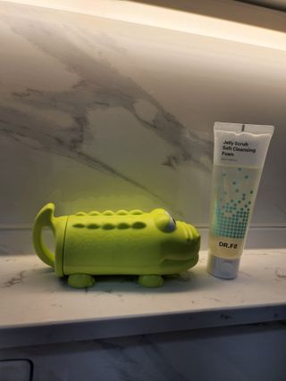 닥터에프파이브 젤리스크럽 소프트 클렌징폼 120ml — 4점을 준 리뷰어가 2022년 6월 올린 사용 사진