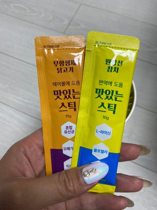 페페로니 맛있는 스틱 - 무항생제 닭고기 15개 + 원양선 참치 15개 — 5점을 준 리뷰어가 2021년 10월 올린 사용 사진