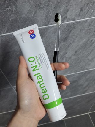 프리마인 유해균 뿐만 아니라 유익균까지 씻어내는 치약은 그만, 건강한 구강환경을 만드는 덴탈엔오 — 5점을 준 리뷰어가 2022년 4월 올린 사용 사진