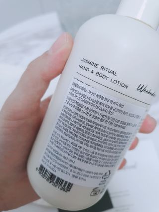 [위켄더스] 끈적임 없이 수분감을 채워주는 핸드& 바디로션 1종 랜덤발송 — 5점을 준 리뷰어가 2022년 5월 올린 사용 사진