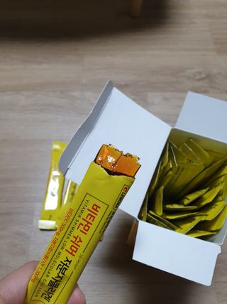 자연에온 경남제약 비타민 쉬머 저분자콜라겐 20g x 30포 — 5점을 준 리뷰어가 2021년 12월 올린 사용 사진