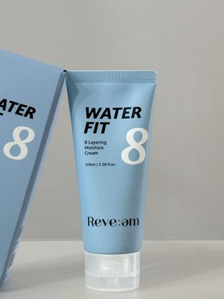 나우 [리브엠]피부 속부터 겹겹이, 촘촘하게! 워터핏8중 수분착붙 크림 — 5점을 준 리뷰어가 2025년 5월 올린 사용 사진