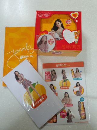 광동생활건강 [제니에디션] 비타500데일리스틱 gift set 60포+제니굿즈 3종+쇼핑백 — 5점을 준 리뷰어가 2021년 11월 올린 사용 사진