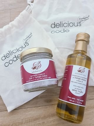 [딜리셔스코드] 타르투피 알레산드로 로시 트러플 소금 100g +트러플 오일 100ml set — 5점을 준 리뷰어가 2022년 4월 올린 사용 사진