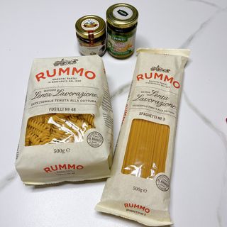 이탈리안 프리미엄 파스타 룸모 Rummo 파스타 2종 + 바질 페스토 + 블랙 트러플 페이스트 — 5점을 준 리뷰어가 2021년 7월 올린 사용 사진