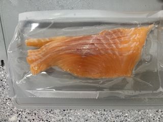 밸런스 다이어트랩 밸다랩 프리미엄 훈제연어 슬라이스 120g — 5점을 준 리뷰어가 2023년 4월 올린 사용 사진