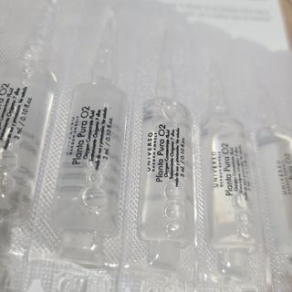 유니베르소 산소앰플 7일 집중케어 앰플 — 3점을 준 리뷰어가 2021년 8월 올린 사용 사진