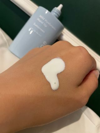 아이레시피 마일드 히알루로닉 모이스트 업 선스크린 SPF50+ PA++++ — 5점을 준 리뷰어가 2023년 6월 올린 사용 사진