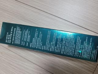 [NEW 탄력유턴 아이크림] AHC 유스 래스팅 리얼 아이크림 포 페이스 — 5점을 준 리뷰어가 2021년 2월 올린 사용 사진
