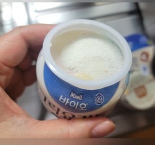 매일바이오 그릭요거트 오리지널 플레인 4개, 로스터리 커피믹스 4개 — 5점을 준 리뷰어가 2021년 12월 올린 사용 사진