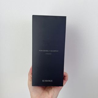르핸스 퍼포밍 5 샴푸 비반트 포렛/베티버 포그 — 4점을 준 리뷰어가 2022년 12월 올린 사용 사진