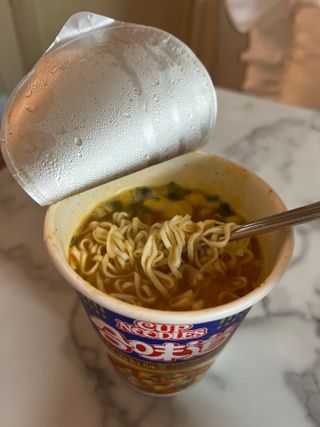 NISSIN 닛신 컵누들  4종 - 씨푸드오리지날, 씨푸드 스파이시, 씨푸드 커리, 씨푸드 XO소스 — 5점을 준 리뷰어가 2021년 12월 올린 사용 사진
