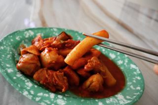 한성기업 무볼레 닭떡볶이+해물떡볶이 2종 세트 — 5점을 준 리뷰어가 2021년 10월 올린 사용 사진