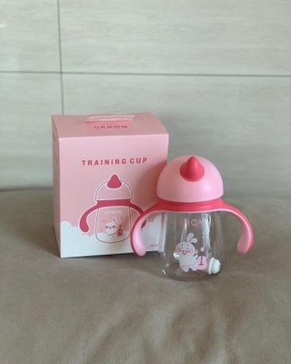 유비맘 트라이탄 코니빨대컵_컬러 랜덤 발송 — 5점을 준 리뷰어가 2020년 12월 올린 사용 사진