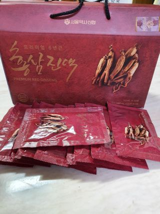 서울약사신협_프리미엄 6년근 홍삼진액_70mlx30포 — 5점을 준 리뷰어가 2021년 3월 올린 사용 사진