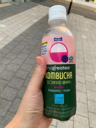 더그레잇티 콤부차 [매일유업] 더그레잇티 44kcal 콤부차 300ml *12개입 (오리지널 6개+베리리치 6개) — 4.5점을 준 리뷰어가 2023년 8월 올린 사용 사진