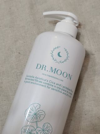 [닥터문] 센텔라 시카케어 화이트머스크 바디워시 1000ml — 5점을 준 리뷰어가 2023년 8월 올린 사용 사진