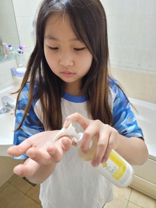 랑벨 내츄럴 딥 포어 클렌저 210ml (저자극 약산성 천연 클렌징 젤) — 5점을 준 리뷰어가 2022년 3월 올린 사용 사진
