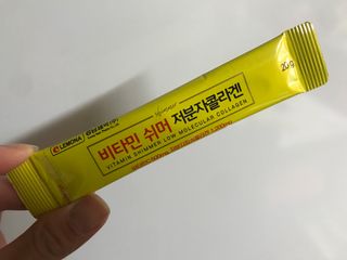 자연에온 경남제약 비타민 쉬머 저분자콜라겐 20g x 30포 — 5점을 준 리뷰어가 2021년 12월 올린 사용 사진
