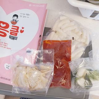응큼떡볶이 — 5점을 준 리뷰어가 2021년 3월 올린 사용 사진