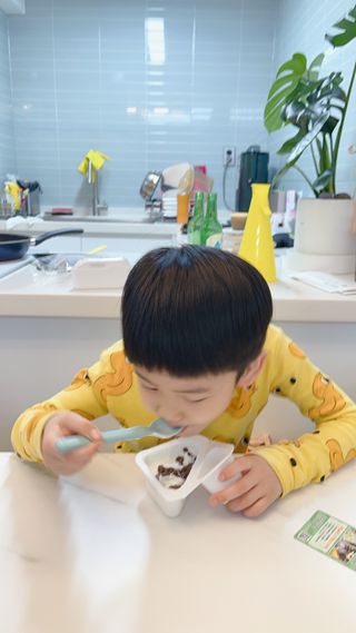 LIVE 매일바이오 토핑요거트 — 5점을 준 리뷰어가 2022년 4월 올린 사용 사진