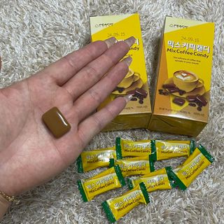 (주) 피치코리아 믹스커피캔디76g x2개입 — 5점을 준 리뷰어가 2022년 11월 올린 사용 사진