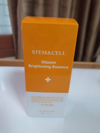 체르엠 스템앤셀 비타민 브라이트닝 에센스 30ml 1개 — 5점을 준 리뷰어가 2021년 7월 올린 사용 사진