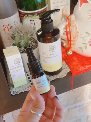 라라로즈데이 시즌2 천연 아로마오일 Y존 케어 속옷향수 이너퍼퓸 5ml  여성의 자존감을 UP시키자 — 5점을 준 리뷰어가 2021년 8월 올린 사용 사진