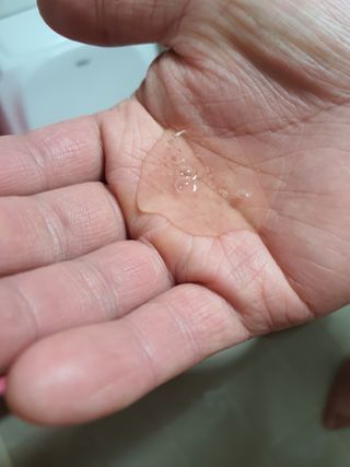 [바디홈즈] 골드 마유 샴푸 — 5점을 준 리뷰어가 2021년 1월 올린 사용 사진