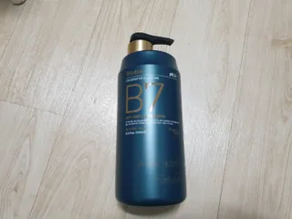 [포레스트스토리] 탈모증상완화 샴푸 1,000ml — 4점을 준 리뷰어가 2022년 3월 올린 사용 사진