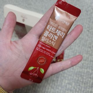 자연에온 가득담은 몽모랑시 타트체리 콜라겐 젤리스틱 — 5점을 준 리뷰어가 2020년 12월 올린 사용 사진