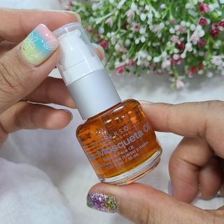 유니베르소 로즈힙 오일 15ml — 4.5점을 준 리뷰어가 2021년 7월 올린 사용 사진