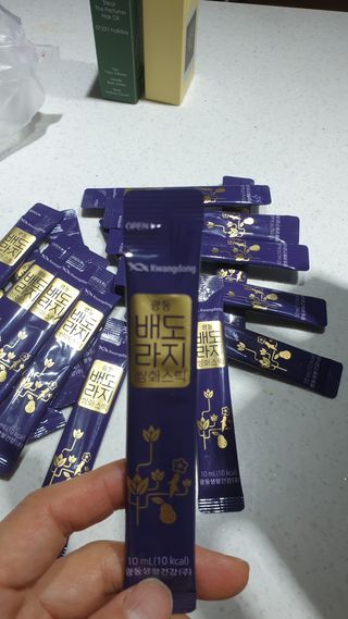 광동생활건강 나우 [광동] 배도라지 쌍화스틱 10mL x 100포 — 5점을 준 리뷰어가 2023년 2월 올린 사용 사진