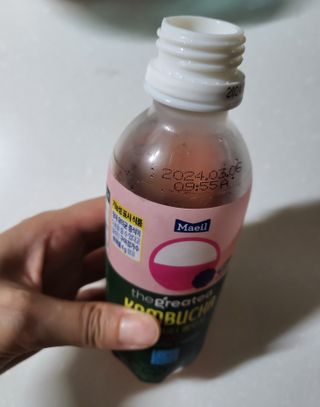 더그레잇티 콤부차 [매일유업] 더그레잇티 44kcal 콤부차 300ml *12개입 (오리지널 6개+베리리치 6개) — 5점을 준 리뷰어가 2023년 7월 올린 사용 사진