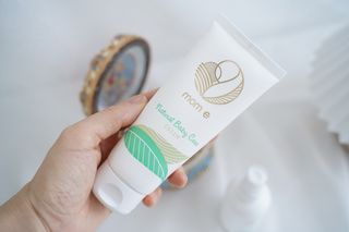 mom e 맘이 내추럴 베이비 케어 크림+바디오일 — 4점을 준 리뷰어가 2021년 1월 올린 사용 사진