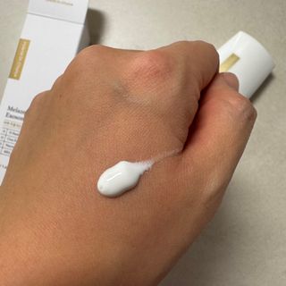 하이브리온 [쿠팡]멜라제로 시카엑소좀 크림 50ml PDRN 줄기세포 주름 미백기능성 피부과 병원입점, 1개, 50g — 5점을 준 리뷰어가 2025년 6월 올린 사용 사진