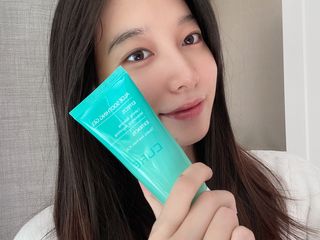 김정문알로에 큐어 큐어 맥시 알로에베라 겔 크림 — 5점을 준 리뷰어가 2021년 3월 올린 사용 사진