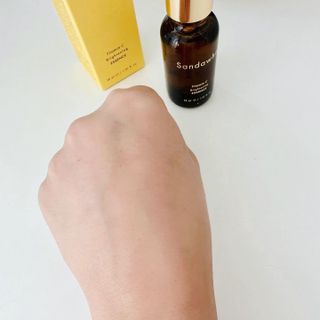 스킨큐어 산다화 비타민c 화이트닝 에센스 30ml — 5점을 준 리뷰어가 2023년 10월 올린 사용 사진