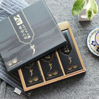 헬스업_천명진프리미엄홍삼스틱_10ml x 30포 — 5점을 준 리뷰어가 2021년 1월 올린 사용 사진