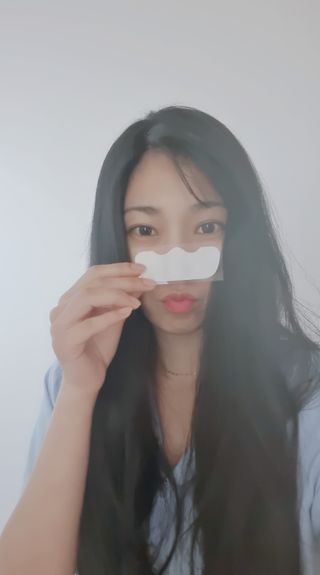 세뚜아(Cettua) 세뚜아 스티키 포어 패치 Cettua Sticky Pore Patch — 5점을 준 리뷰어가 2023년 7월 올린 사용 사진