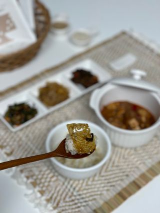 고림상점 풍부한 햇살과 바닷바람이 키우는 강화 교동 쌀 [백미1kg, 현미 1kg] 세트 — 4점을 준 리뷰어가 2021년 12월 올린 사용 사진