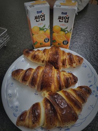 서브큐 삼양사 쿠프드팟 AOP 샤랑트푸아투 버터 크로와상 (5개입) — 5점을 준 리뷰어가 2022년 4월 올린 사용 사진