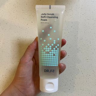 닥터에프파이브 젤리스크럽 소프트 클렌징폼 120ml — 5점을 준 리뷰어가 2022년 7월 올린 사용 사진